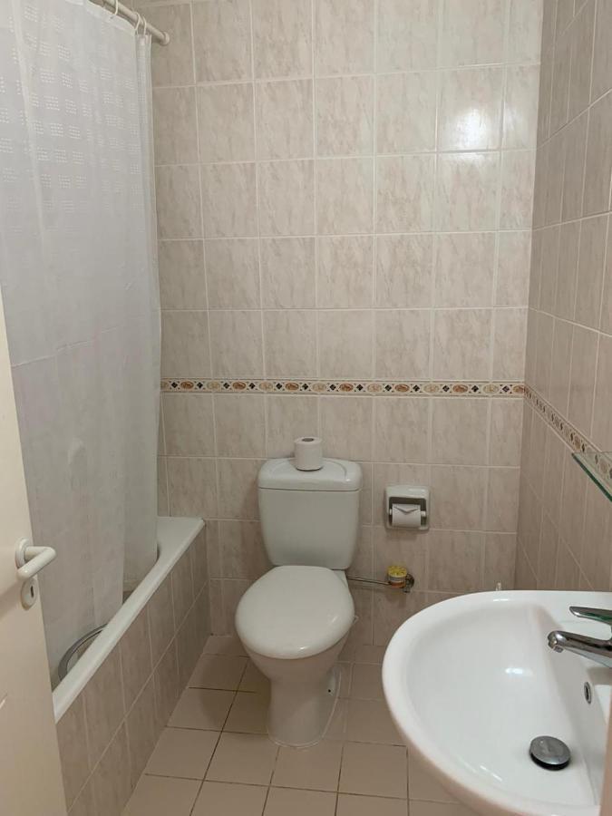 Paphos Limnaria Gardens: Sunny 2 Bed Apartment מראה חיצוני תמונה
