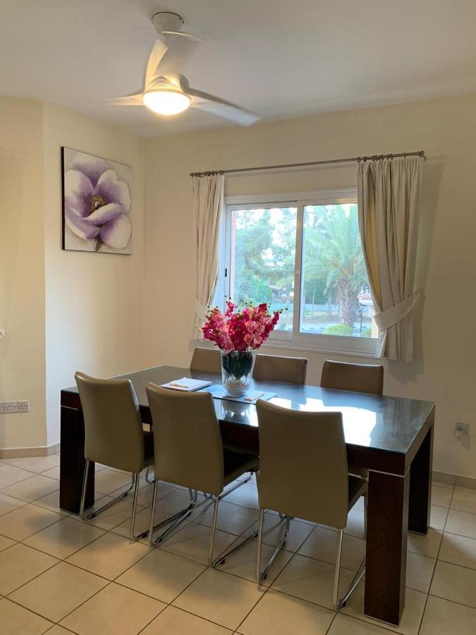 Paphos Limnaria Gardens: Sunny 2 Bed Apartment מראה חיצוני תמונה