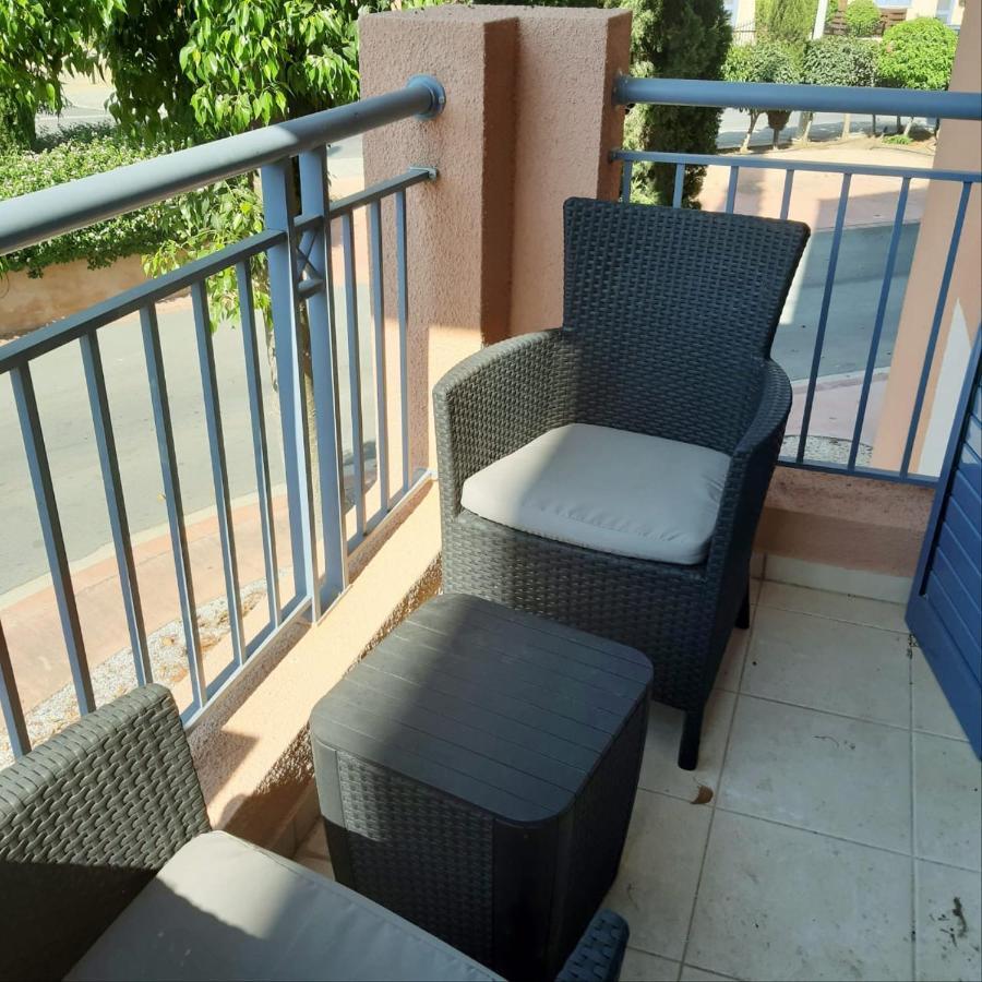 Paphos Limnaria Gardens: Sunny 2 Bed Apartment מראה חיצוני תמונה