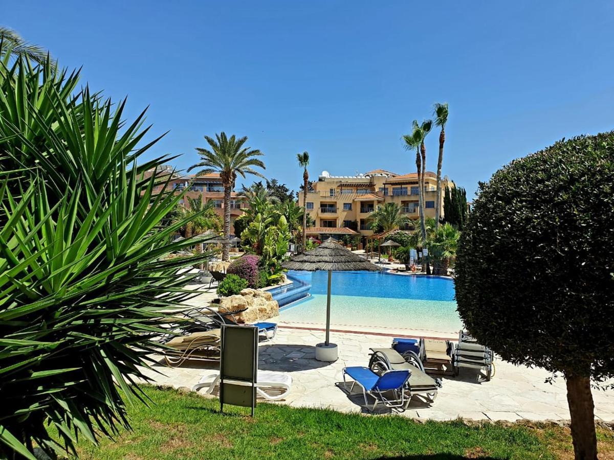 Paphos Limnaria Gardens: Sunny 2 Bed Apartment מראה חיצוני תמונה